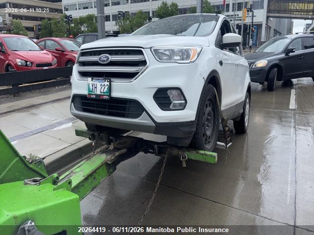 Ford ESCAPE SE 2019 1FMCU0GD9KUB12524 Image 10