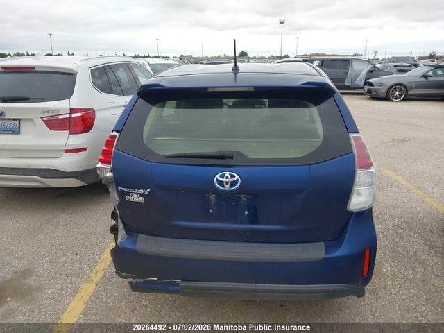 20264492 :رقم المزاد ، JTDZN3EU6FJ031343 vin ، 2015 Toyota Prius V مزاد بيع