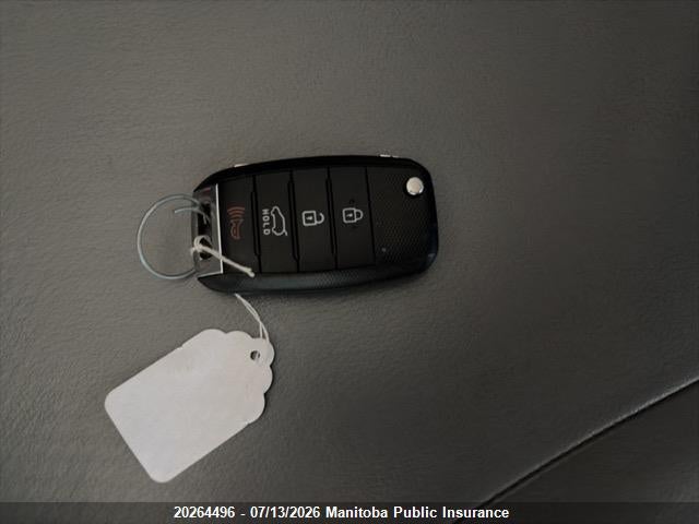 KIA SORENTO LX 2018 5XYPGDA31JG400624 Image 11