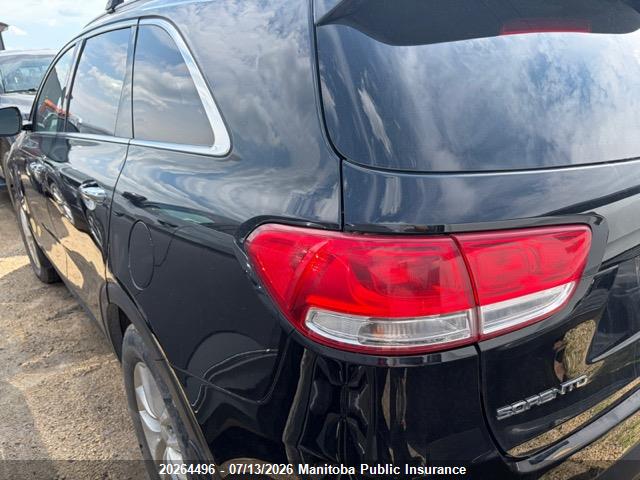 KIA SORENTO LX 2018 5XYPGDA31JG400624 Image 3