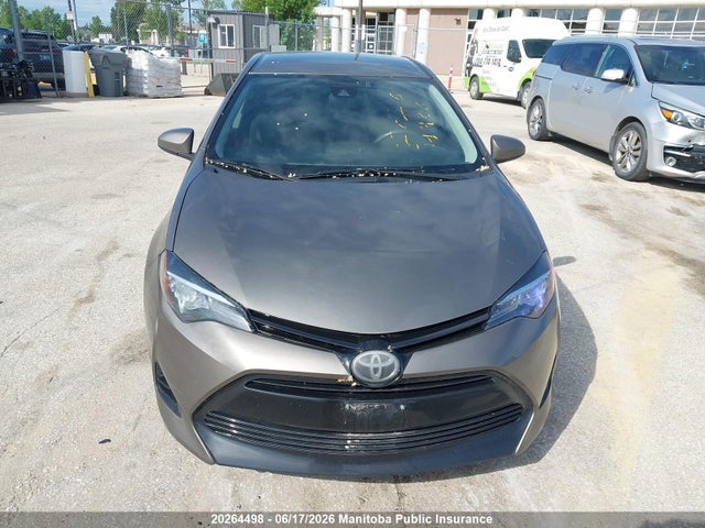 2T1BURHE3JC028044 Toyota COROLLA LE