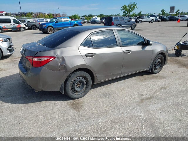 2T1BURHE3JC028044 Toyota COROLLA LE