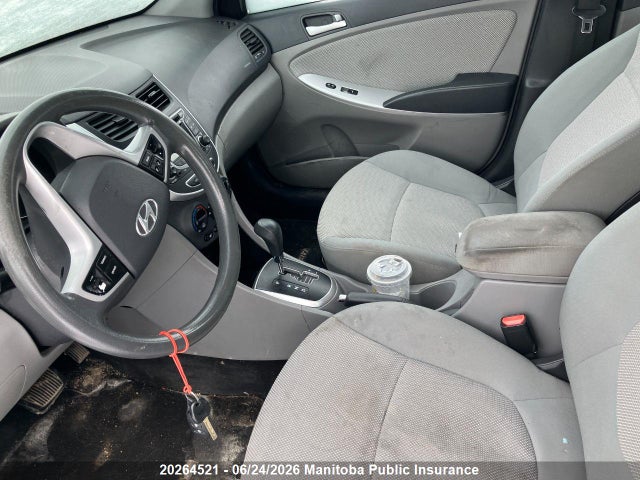 2013 Hyundai Accent Gl მანქანა იყიდება აუქციონზე, vin: KMHCT4AE7DU518090, აუქციონის ნომერი: 20264521