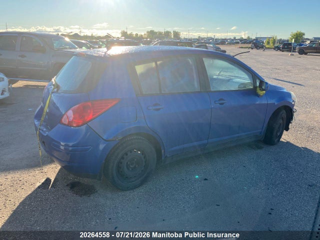 20264558 :رقم المزاد ، 3N1BC13E47L389660 vin ، 2007 Nissan Versa 1.8 S مزاد بيع