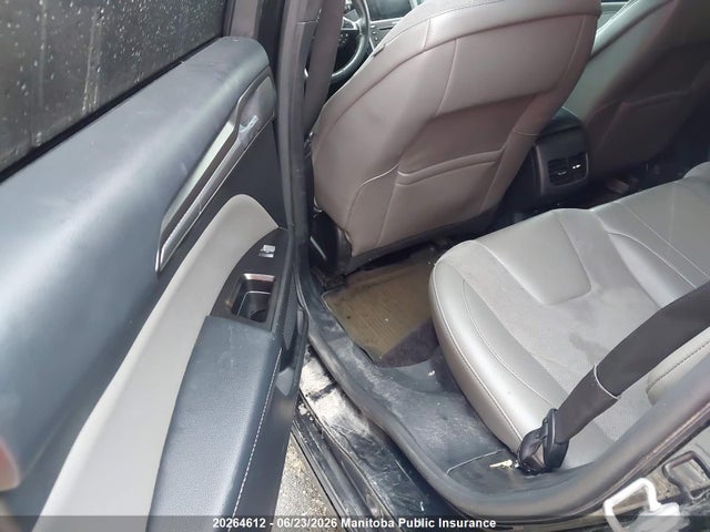 20264612 :رقم المزاد ، 3FA6P0VP6HR202466 vin ، 2017 Ford Fusion Sport V6 مزاد بيع