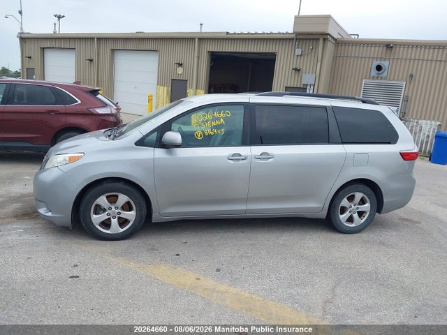 Продажа на аукционе авто 2017 Toyota Sienna Le V6, vin: 5TDKZ3DC5HS816425, номер лота: 20264660