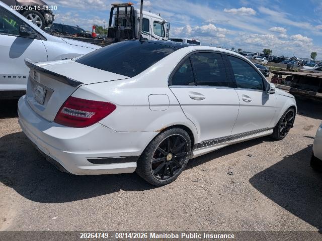 2014 Mercedes Benz C300w 4matic მანქანა იყიდება აუქციონზე, vin: WDDGF8AB3EA964594, აუქციონის ნომერი: 20264749