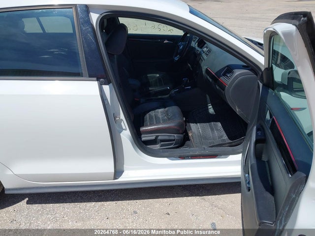 3VW4T7AJ2HM305711 Volkswagen JETTA GLI