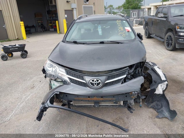 Toyota RAV4 LE 2015 2T3BFREV6FW260200 Image 12