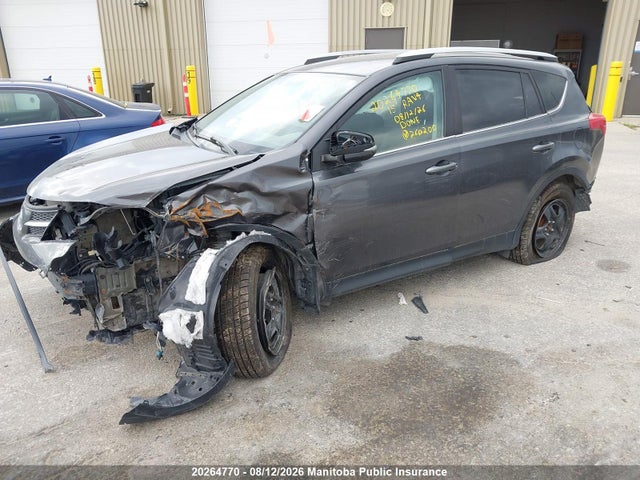 Toyota RAV4 LE 2015 2T3BFREV6FW260200 Image 2