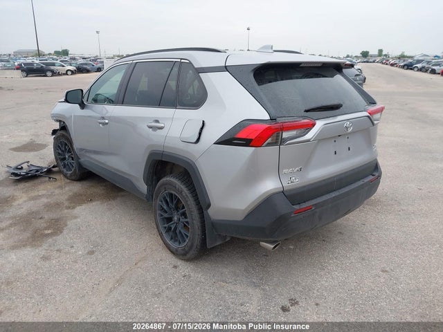 2T3R1RFV6RC418410 Toyota Rav4 Xle