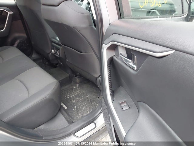 2T3R1RFV6RC418410 Toyota Rav4 Xle