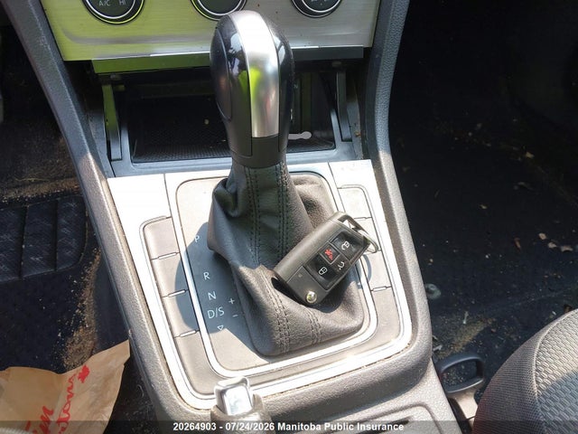20264903 :رقم المزاد ، 3VW217AU7FM055743 vin ، 2015 Volkswagen Golf 1.8 Tsi مزاد بيع