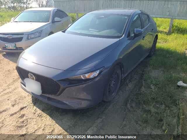 JM1BPBLM5R1717922 Mazda Mazda3 Sport Gs I-activ