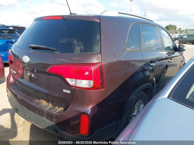 KIA Sorento Lx V6 2015 5XYKTDA72FG561015 Image 4