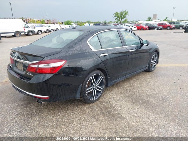 Продаж на аукціоні авто 2016 Honda Accord Touring V6, vin: 1HGCR3F99GA800232, номер лоту: 20265005