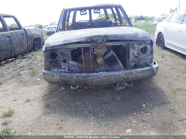 20265036 :رقم المزاد ، 1GNGK26N0RJ384531 vin ، 1994 Chevrolet K/v 20/2500 Suburban مزاد بيع