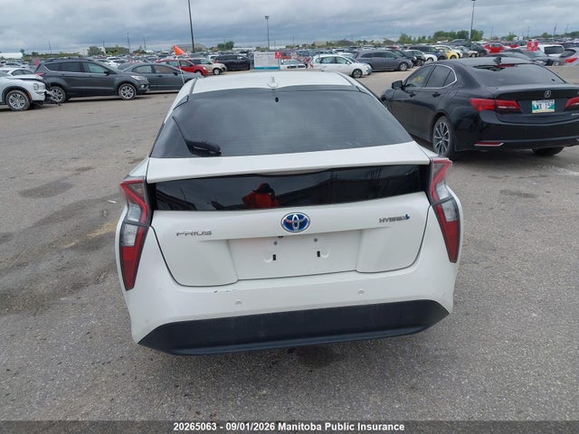 20265063 :رقم المزاد ، JTDKARFUXH3040374 vin ، 2017 Toyota Prius مزاد بيع