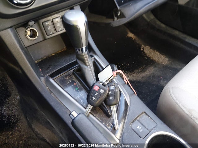 2T1BURHE6FC332167 Toyota COROLLA LE