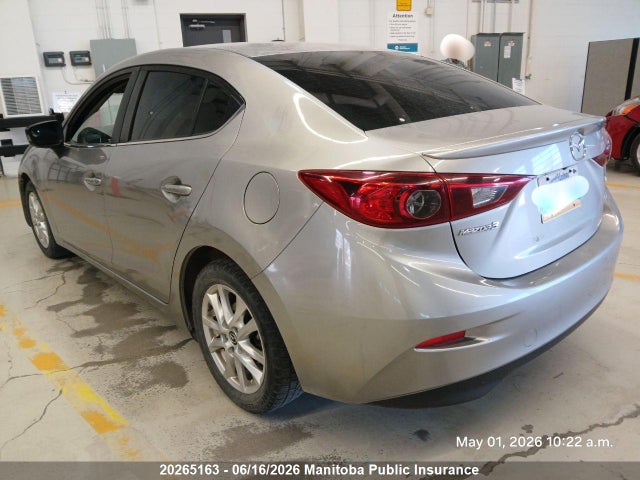 2015 Mazda Mazda3 Gx Sky მანქანა იყიდება აუქციონზე, vin: 3MZBM1V74FM213528, აუქციონის ნომერი: 20265163