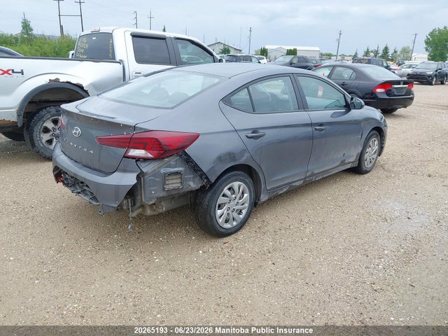 Hyundai Elantra Essential 2020 KMHD74LF0LU013926 Image 4
