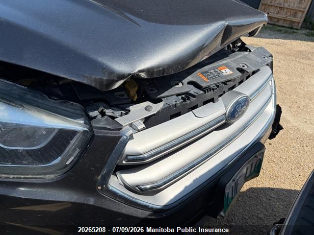 20265208 :رقم المزاد ، 1FMCU9J90HUC05224 vin ، 2017 Ford Escape Titanium مزاد بيع
