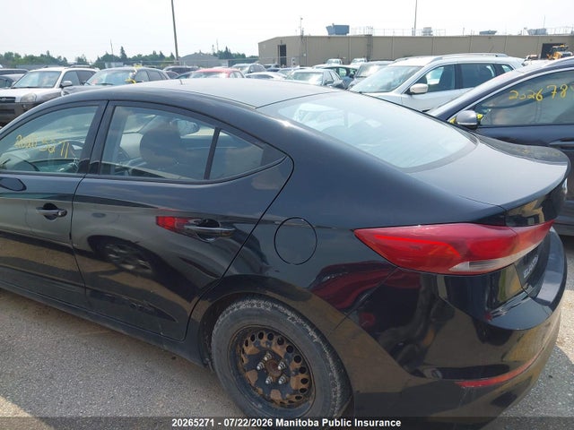 20265271 :رقم المزاد ، 5NPD74LF6HH044135 vin ، 2017 Hyundai Elantra Le مزاد بيع