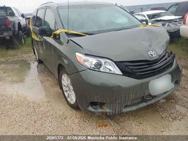 2011 Toyota Sienna Le V6 Le V6 მანქანა იყიდება აუქციონზე, vin: 5TDJK3DC6BS025084, აუქციონის ნომერი: 20265372