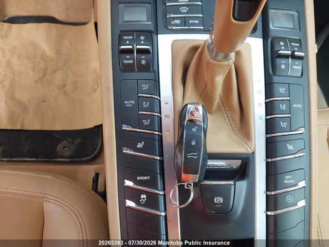 20265393 :رقم المزاد ، WP1AB2A50FLB70143 vin ، 2015 Porsche Macan S مزاد بيع