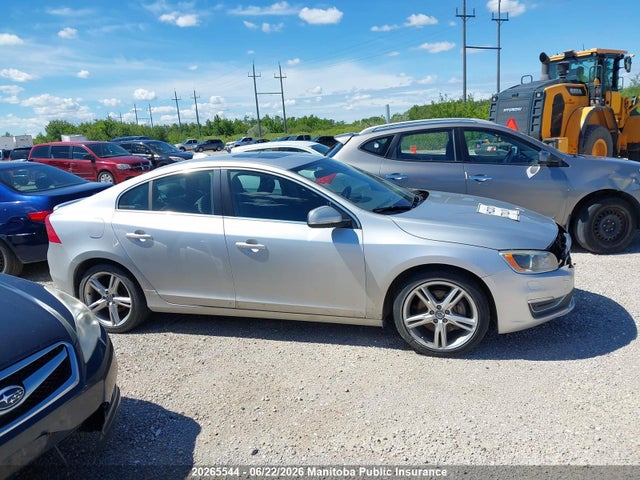 Volvo S60 T5 2016 YV1612TK2G2411375 Image 12