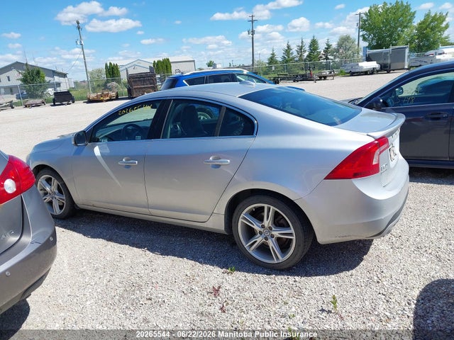 Volvo S60 T5 2016 YV1612TK2G2411375 Image 13