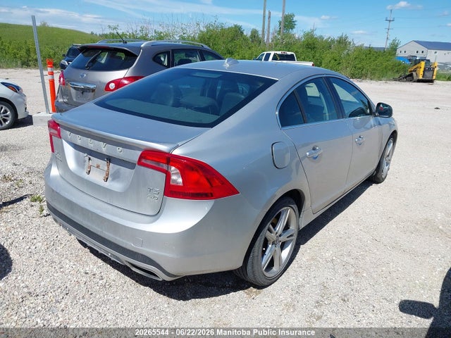 Volvo S60 T5 2016 YV1612TK2G2411375 Image 4