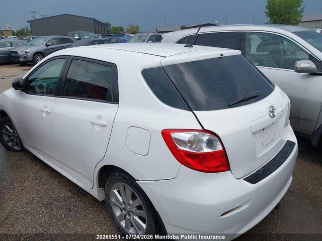 20265551 :رقم المزاد ، 2T1KU4EE3DC026855 vin ، 2013 Toyota Matrix مزاد بيع