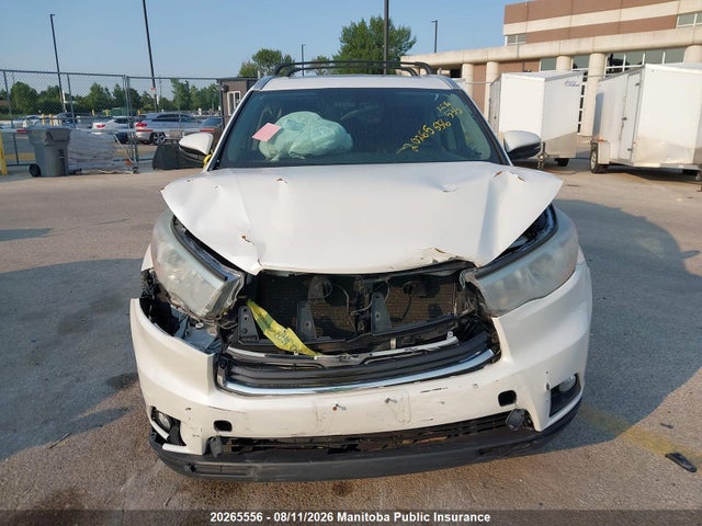 Продаж на аукціоні авто 2015 Toyota Highlander Xle V6, vin: 5TDJKRFH7FS127933, номер лоту: 20265556