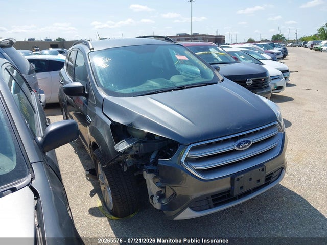 Продажа на аукционе авто 2017 Ford Escape Se, vin: 1FMCU9GD7HUA06246, номер лота: 20265576