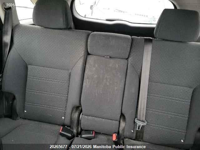 KIA SORENTO LX 2018 5XYPGDA34JG405395 Image 8