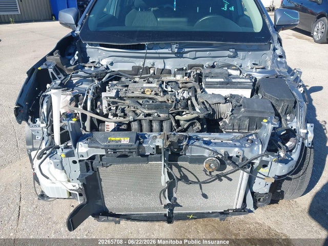 2022 Toyota Corolla Cross Le მანქანა იყიდება აუქციონზე, vin: 7MUBAABG5NV017151, აუქციონის ნომერი: 20265708