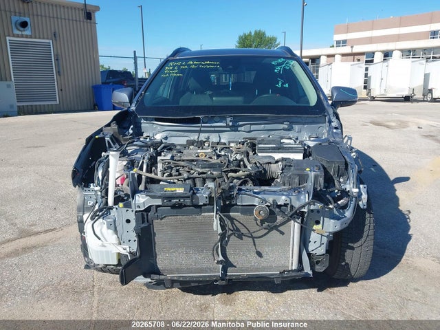 2022 Toyota Corolla Cross Le მანქანა იყიდება აუქციონზე, vin: 7MUBAABG5NV017151, აუქციონის ნომერი: 20265708