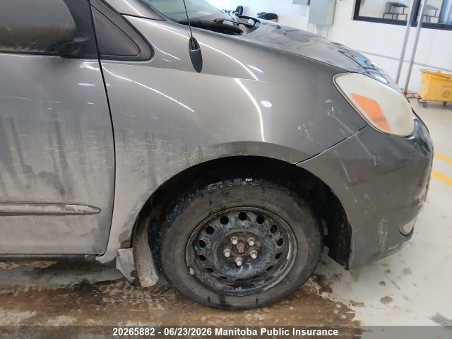 Aukcja sprzedaży 2005 Toyota Sienna Le V6 Le V6, vin: 5TDZA23C05S329517, numer aukcji: 20265882