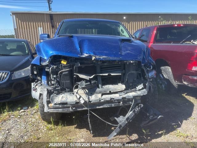 1C6RR7UT4HS773801 Dodge Ram 1500 Sport Crew Cab