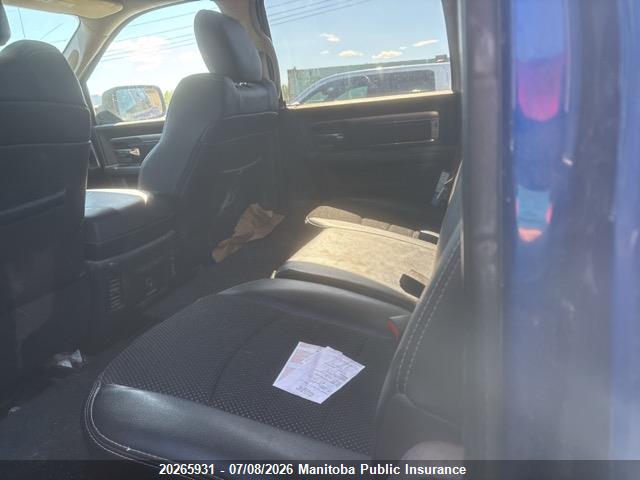 1C6RR7UT4HS773801 Dodge Ram 1500 Sport Crew Cab