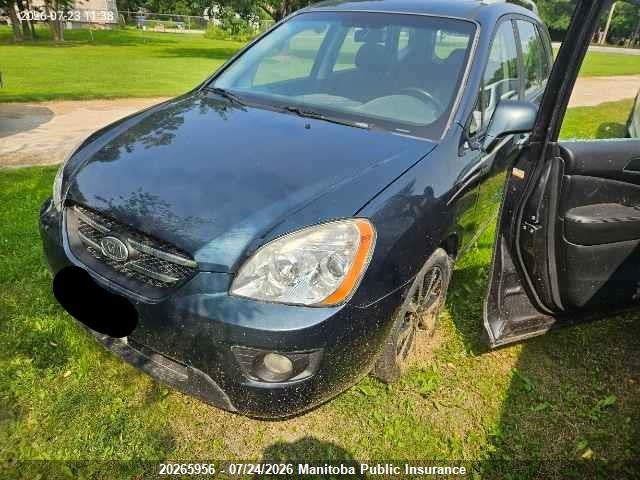 20265956 :رقم المزاد ، KNAHH8C81B7364320 vin ، 2011 Kia Rondo Ex مزاد بيع