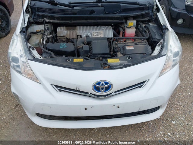 Toyota PRIUS V 2014 JTDZN3EU2E3311389 Image 9