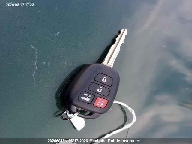 2T1BURHE6FC288896 Toyota COROLLA LE