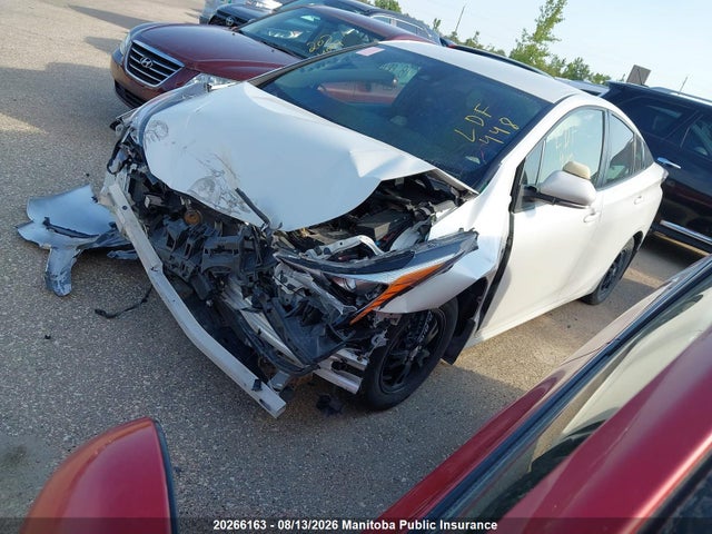 Toyota Prius 2018 JTDKBRFU4J3059182 Image 2
