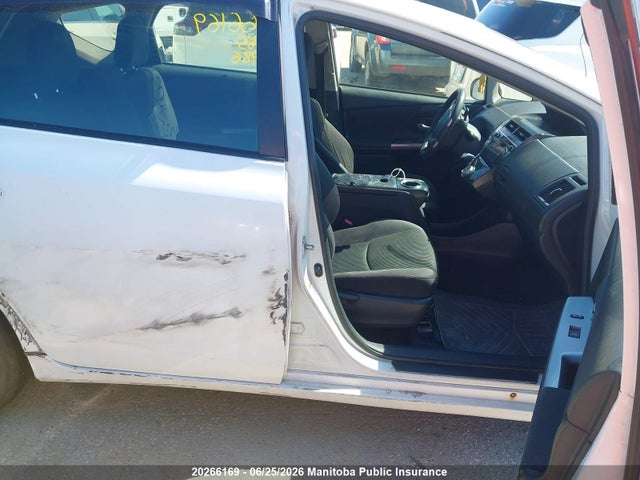 Toyota PRIUS V 2017 JTDZN3EU8HJ070986 Image 5