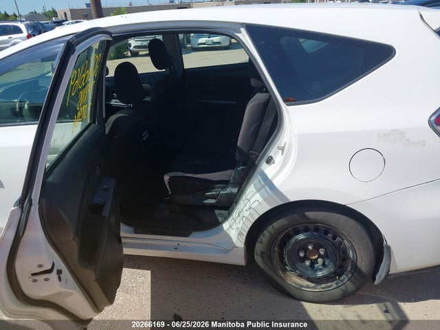 Toyota PRIUS V 2017 JTDZN3EU8HJ070986 Image 8