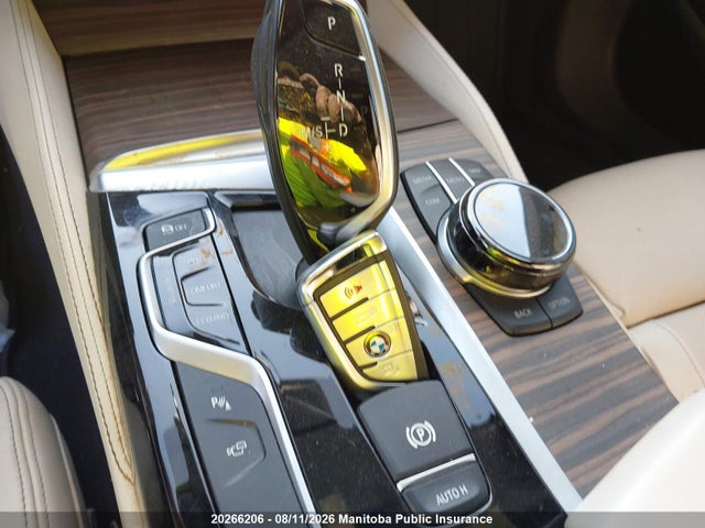 WBAJB9C58JG463844 BMW M550i Xdrive