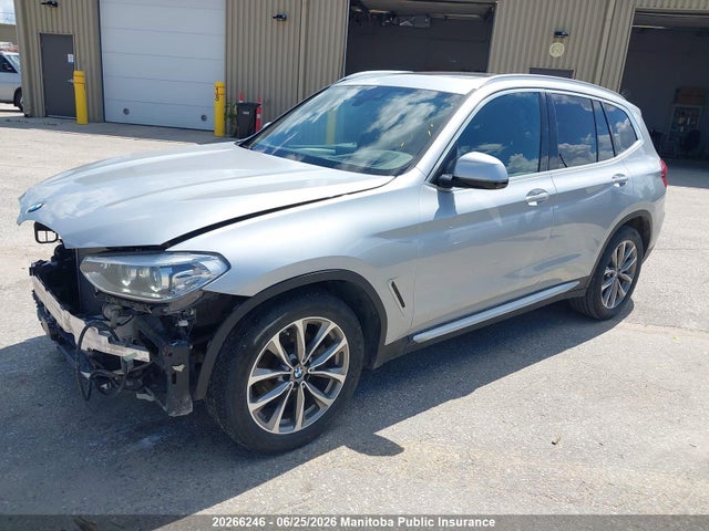 BMW X3 30i 2019 5UXTR9C54KLD96614 Image 2