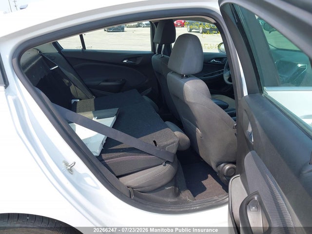 20266247 :رقم المزاد ، 1G1BE5SM0J7226676 vin ، 2018 Chevrolet Cruze Lt Turbo مزاد بيع